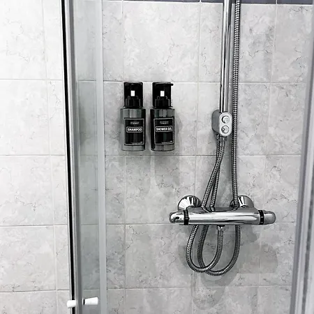 The Water אומניה